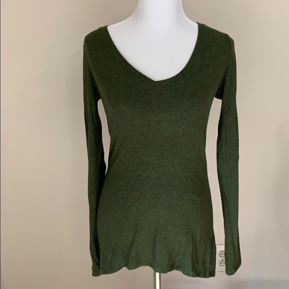 Express One Eleven Green V-Neck Long Sleeve Top
